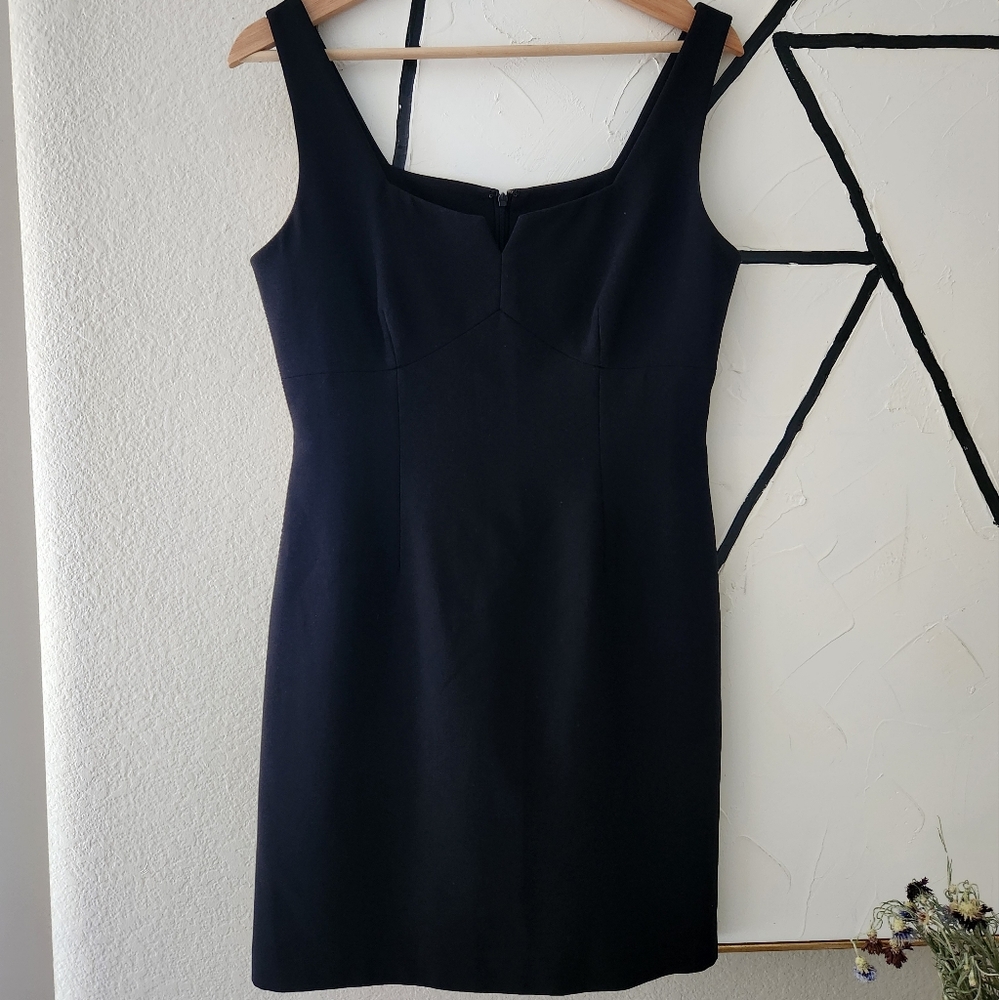 BCBG MaxAzria Essentials Black Sleeveless LBD Mini Dress Size 6